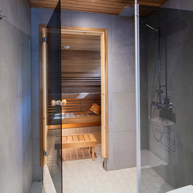 Pesuhuone ja sauna