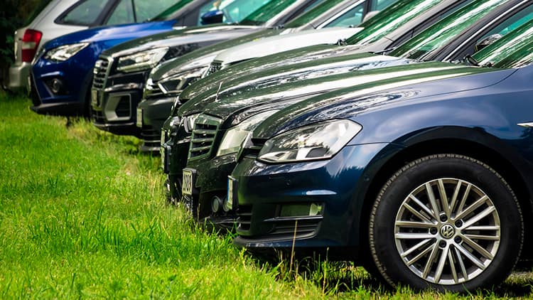 Onko taloyhtiön ylimääräinen parkkipaikka lainmukainen?