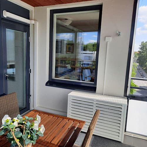 <p data-block-key="k66jh">Ilmalämpöpumppu on ensisijaisesti lämmityslaite, mutta sillä voidaan myös viilentää.</p>