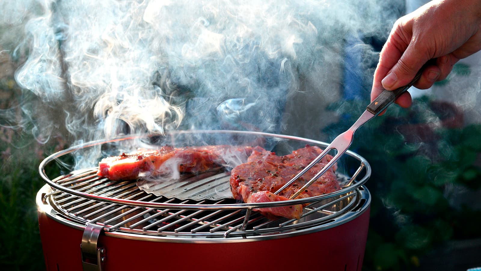 Saako parvekkeella grillata?