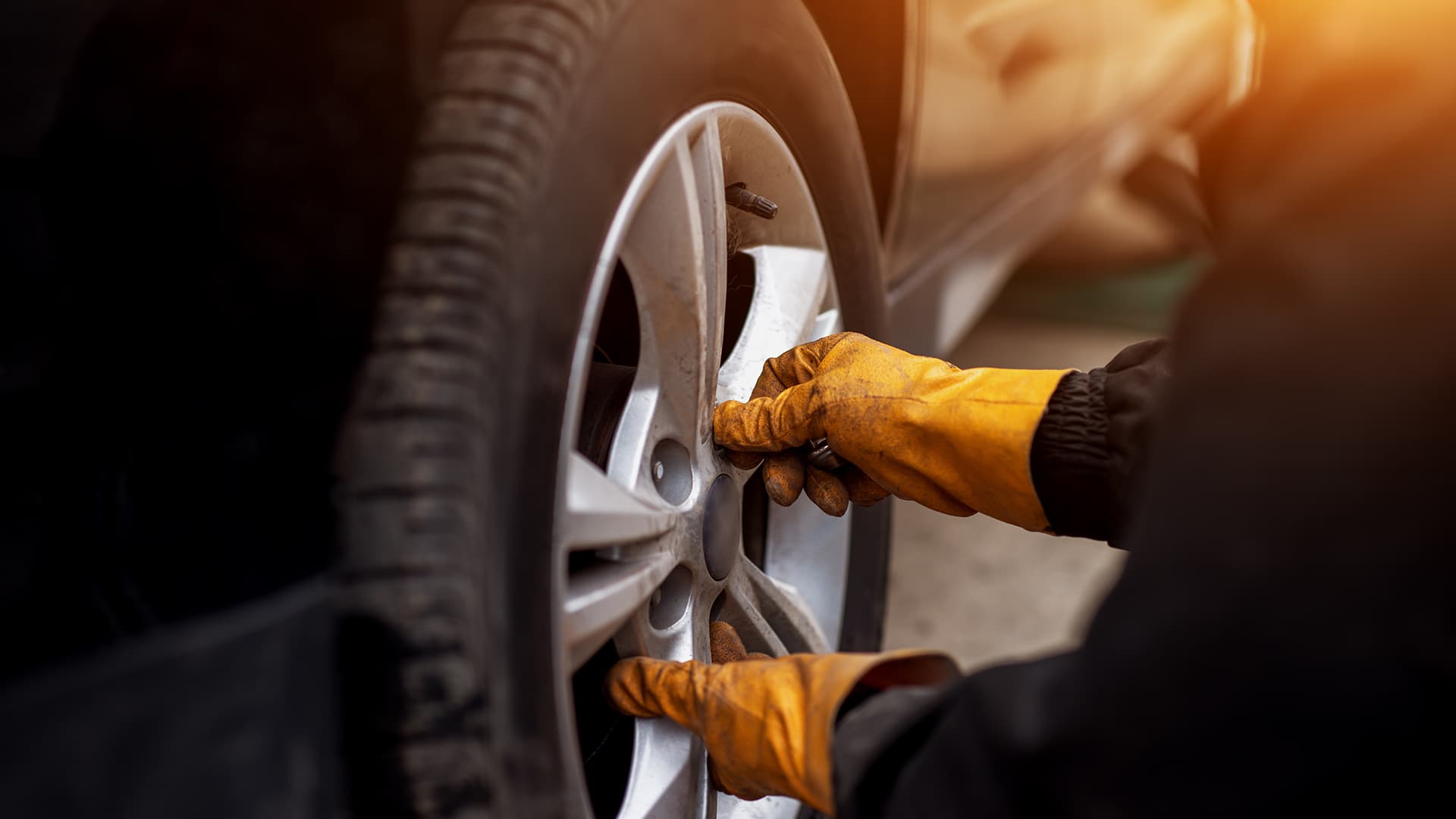 Miten autonrenkaita saa säilyttää taloyhtiön tiloissa?