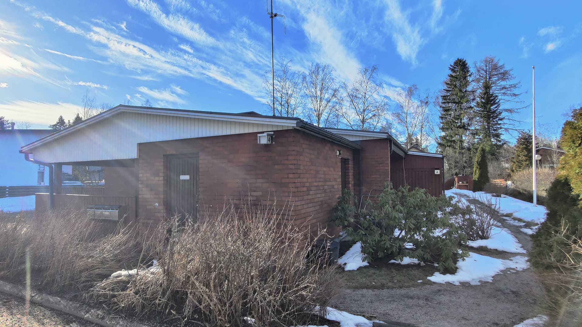 Pienen taloyhtiön haasteet kosteusongelman hoidossa