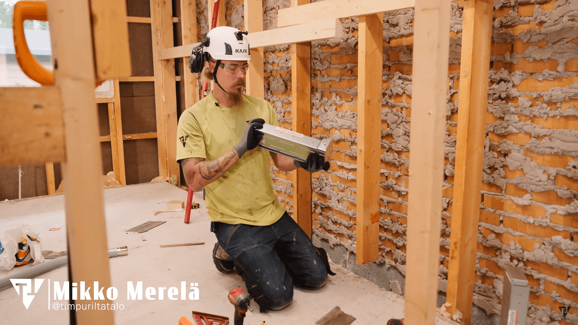 Timpuri testaa Termotuotteen menetelmää valesokkelirakenteen sisäpuoliseen korjaamiseen